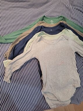 100% Organic Cotton Snap-Closure Baby Bodysuit Long Sleeve